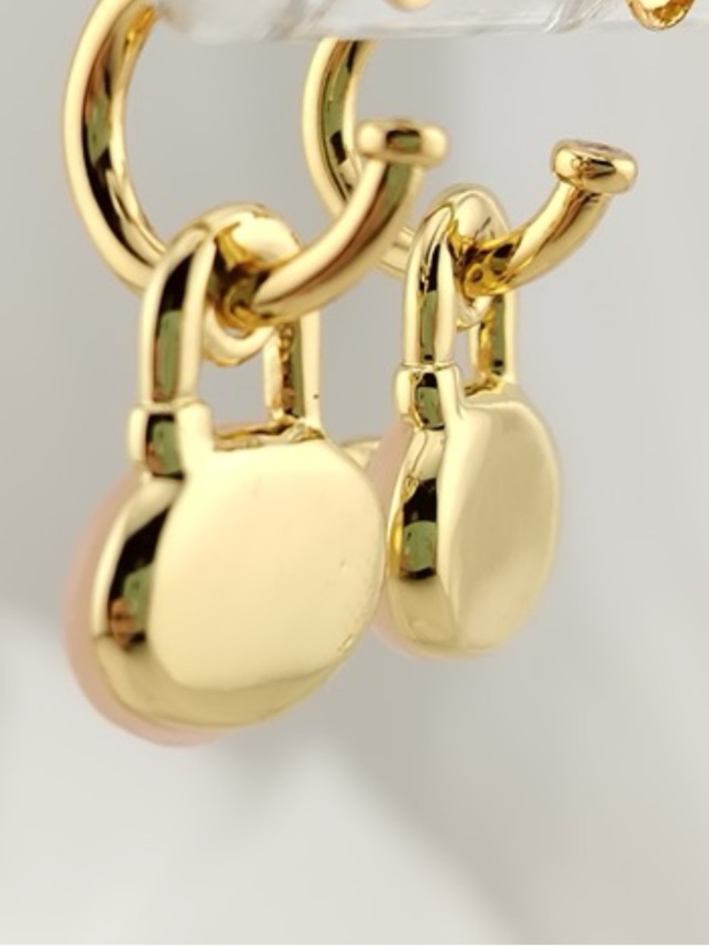💞Coach Pink Lock Earrings - Picture 6 of 9